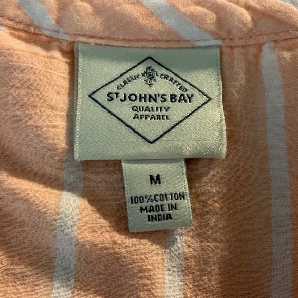 ✨3 for $25✨Gauzy St. John’s Bay tunic - Picture 5 of 9